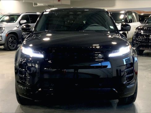 New 2026 Land Rover Range Rover Evoque Dynamic SE image 3