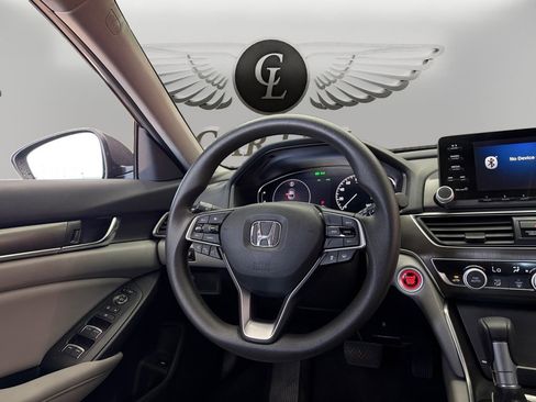 Used 2018 Honda Accord LX image 12