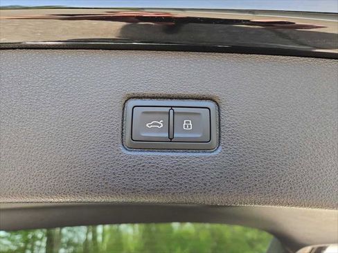 Certified 2025 Audi Q7 3.0T Premium Plus w/ Premium Plus Package AWD/4WD image 37