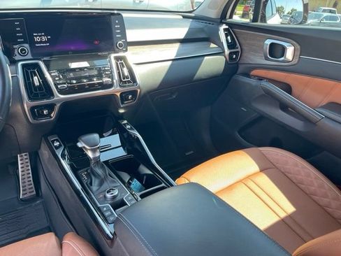 Used 2022 Kia Sorento SX Prestige w/ Rust Color Package AWD/4WD image 20