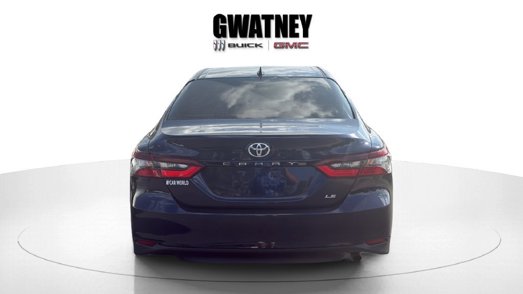 Used 2021 Toyota Camry LE FWD image 4