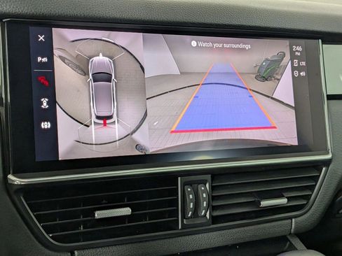 Certified 2023 Porsche Cayenne AWD/4WD image 19