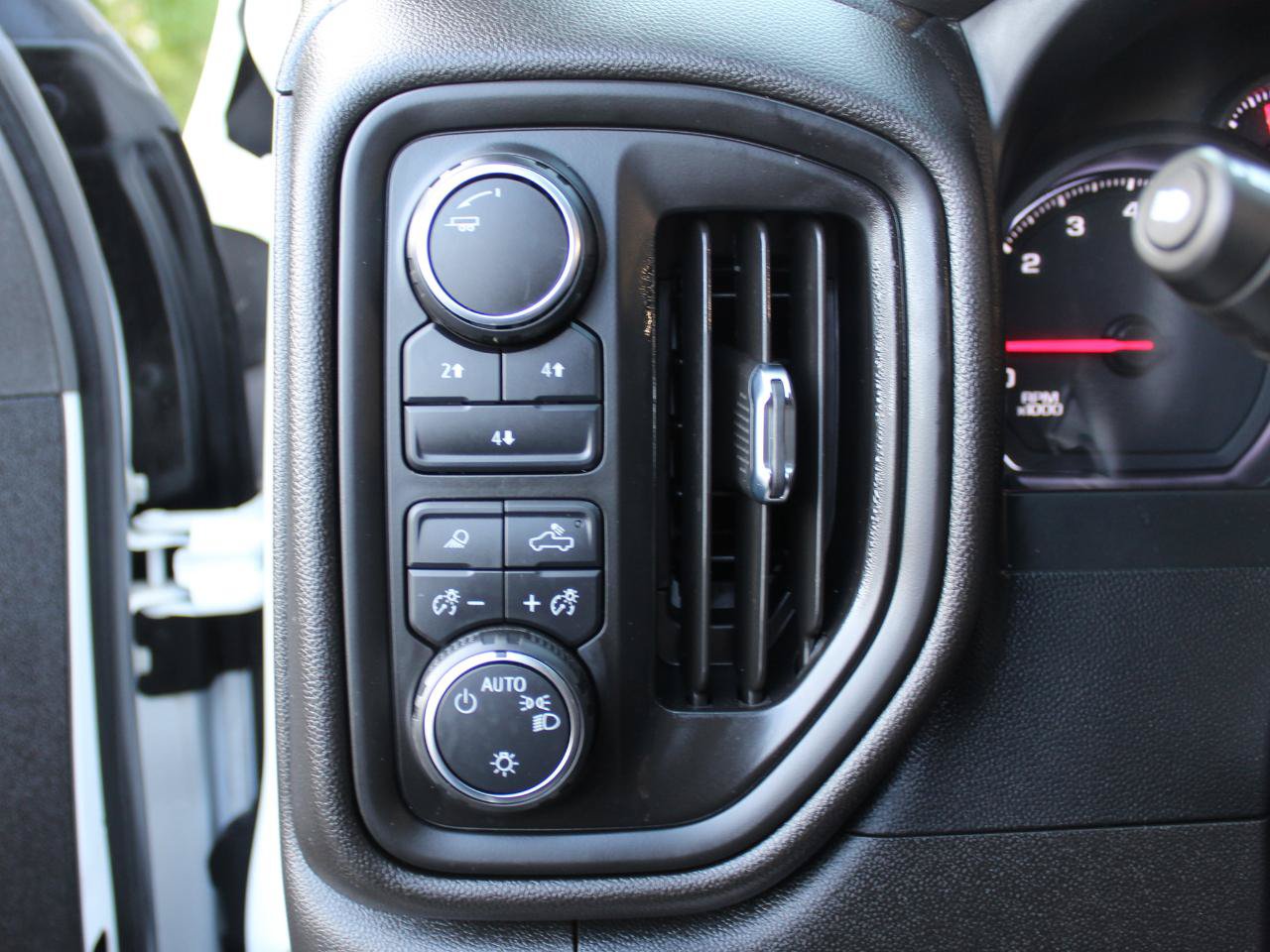 Used 2024 Chevrolet Silverado 2500 W/T w/ WT Convenience Package AWD/4WD image 43
