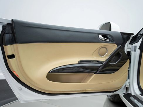 Used 2011 Audi R8 V10 image 33