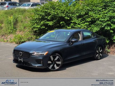 Certified 2025 Volvo S60 T8 Plus AWD/4WD image 1