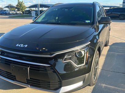 Used 2023 Kia Niro EX