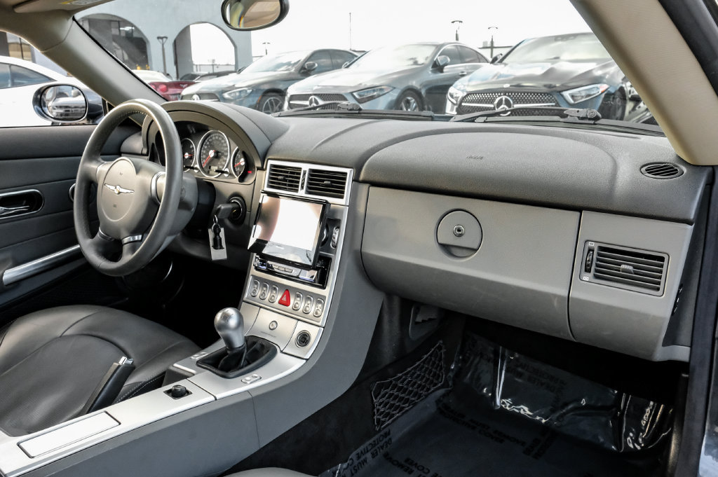Used 2006 Chrysler Crossfire Limited RWD image 10