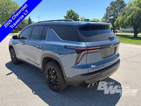 Used 2025 Chevrolet Traverse LT w/ Midnight/Sport Edition AWD/4WD image 4