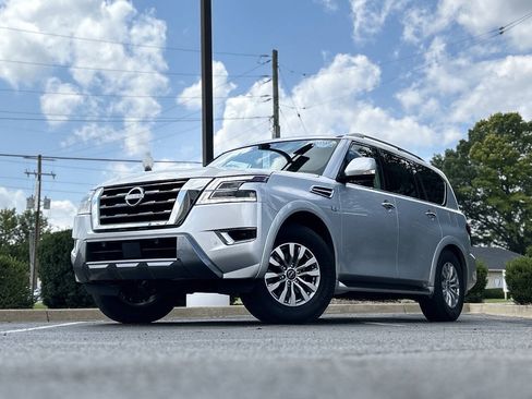 Used 2021 Nissan Armada SV AWD/4WD image 2