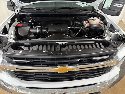 Certified 2025 Chevrolet Silverado 2500 LT w/ Convenience Package AWD/4WD image 38