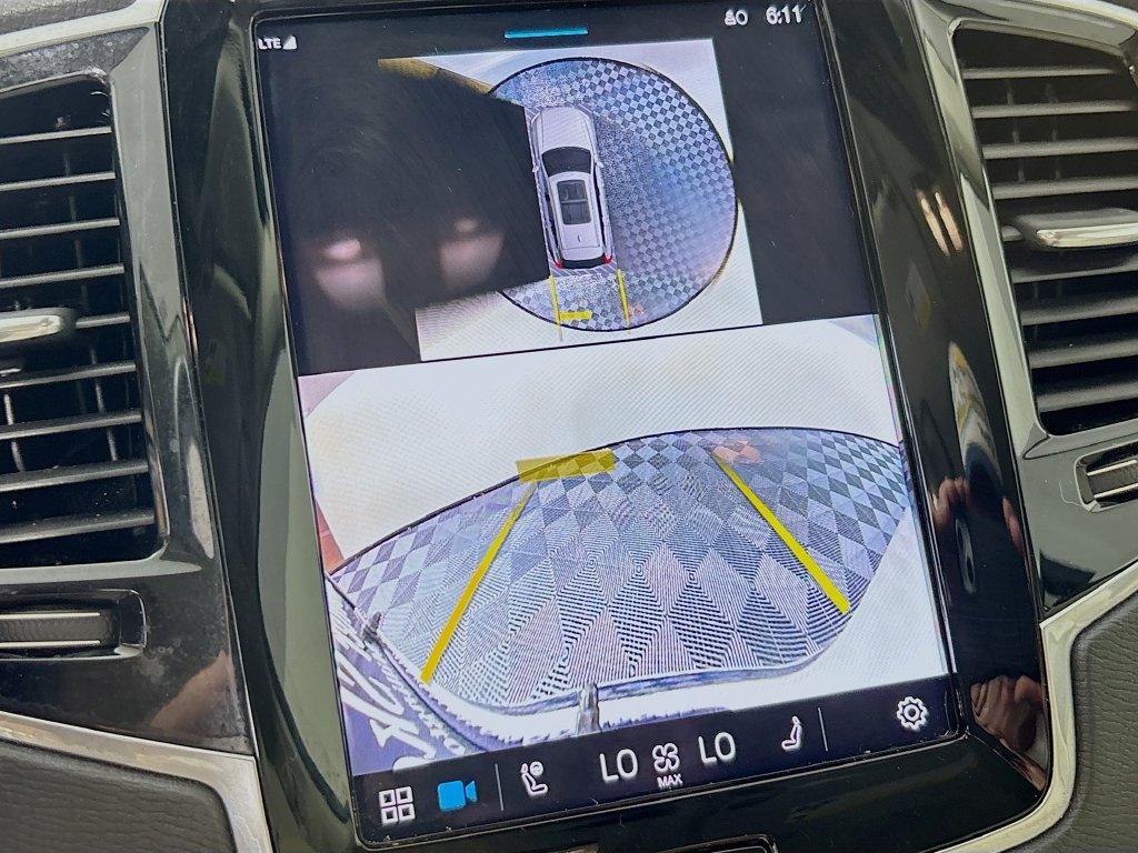Used 2024 Volvo XC90 B6 Plus AWD/4WD image 16