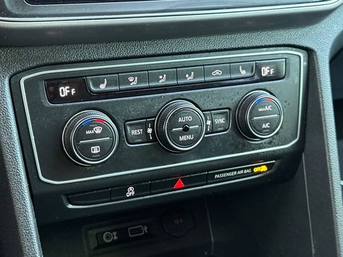 Used 2019 Volkswagen Atlas SE w/ Towing Package image 18