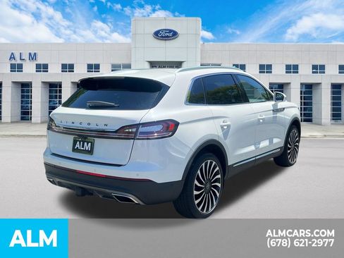 Used 2023 Lincoln Nautilus Black Label w/ Class II Trailer Tow Package image 6