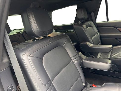 Used 2023 Lincoln Navigator Reserve image 42