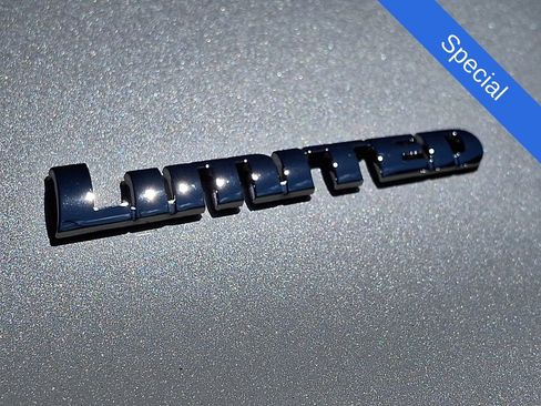 Used 2018 Toyota 4Runner Limited image 30