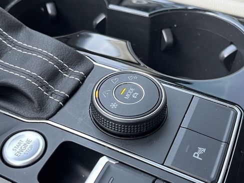 Used 2023 Volkswagen Atlas SE w/ Black Wheel Package image 41