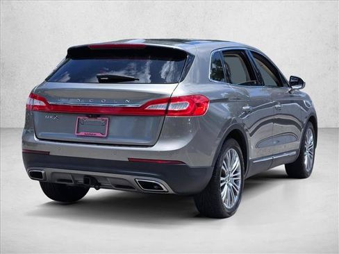 Used 2017 Lincoln MKX Reserve FWD image 8