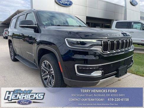 Used 2022 Jeep Wagoneer Series III w/ Flexible Seating Group image 1