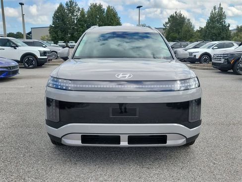 New 2026 Hyundai Ioniq 9 SE image 9