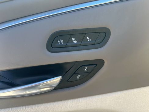 Used 2021 Cadillac Escalade Sport Platinum image 44