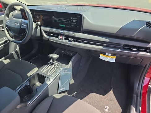 New 2026 Kia K4 FWD image 11