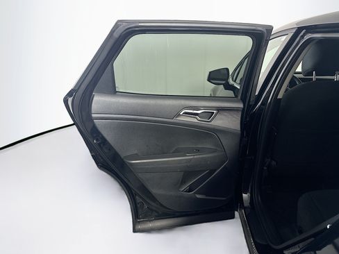 Used 2025 Kia Sportage LX FWD image 26