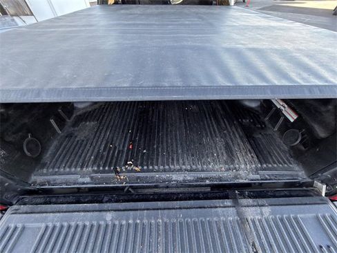 Used 2018 Ford F250 Lariat image 27