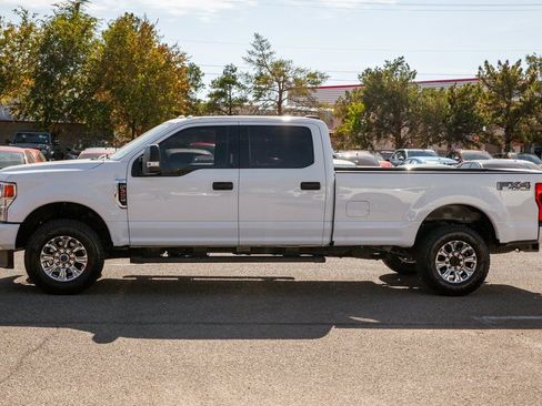 Used 2022 Ford F350 XLT w/ Black Appearance Package image 8