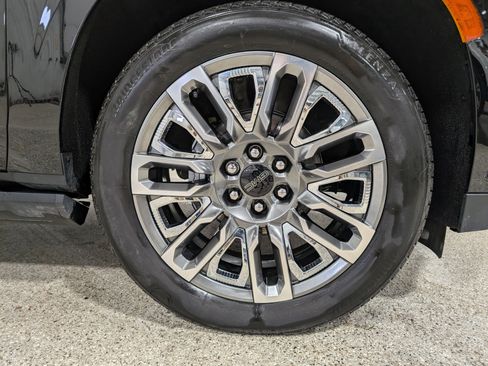 Used 2024 GMC Yukon Denali Ultimate image 12