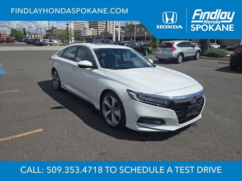 Used 2019 Honda Accord Touring image 7