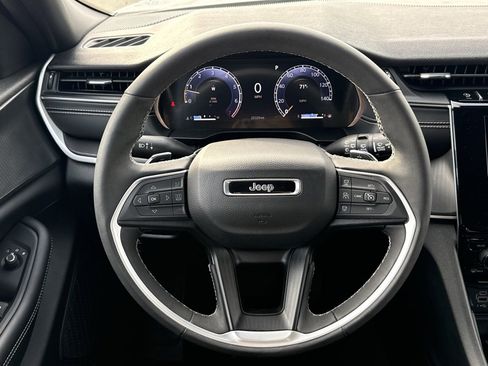 Used 2024 Jeep Grand Cherokee L Laredo w/ Luxury Tech Group I image 43