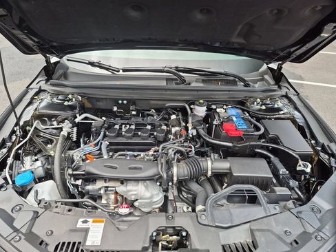 Used 2025 Honda Accord LX image 34