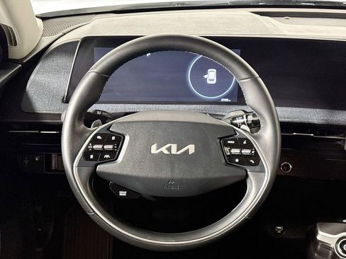 Used 2024 Kia EV6 Light RWD image 14