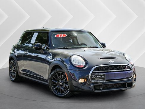 Used 2015 MINI Cooper S FWD image 1