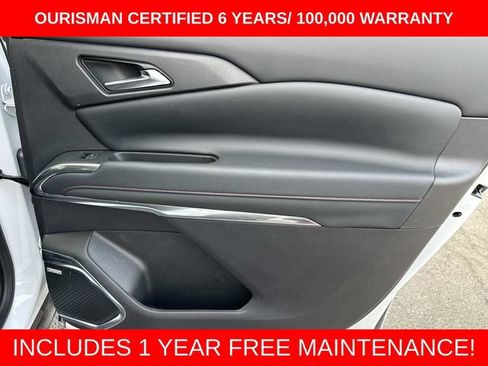 Used 2025 Chevrolet Traverse RS w/ LPO, Cargo Package AWD/4WD image 12