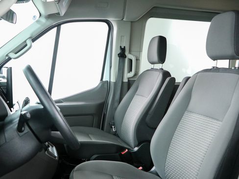 Used 2025 Ford Transit 350 XLT RWD image 23