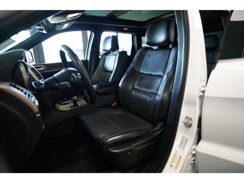 Used 2015 Jeep Grand Cherokee Limited w/ Luxury Group II AWD/4WD image 11
