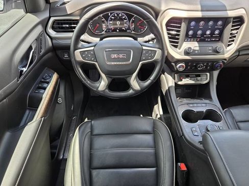 Certified 2020 GMC Acadia Denali w/ Technology Package FWD image 15