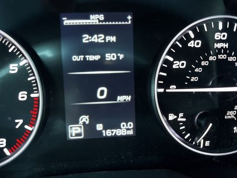 Used 2023 Subaru Outback Premium image 9