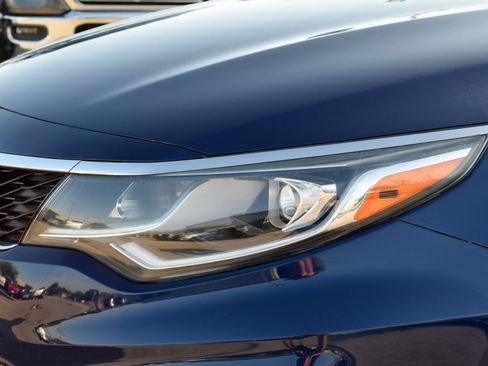 Used 2019 Kia Optima S w/ S Panoramic Sunroof Package FWD image 23