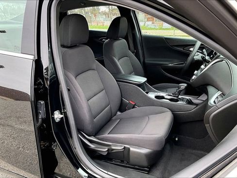 Used 2023 Chevrolet Malibu LT image 7