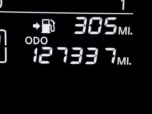 Used 2018 Nissan Kicks S image 14