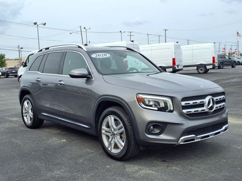Used 2020 Mercedes-Benz GLB 250 4MATIC image 3