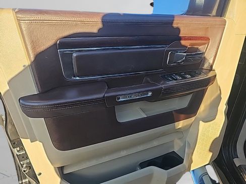 Used 2014 RAM 1500 Laramie Longhorn w/ Trailer Tow Group image 18