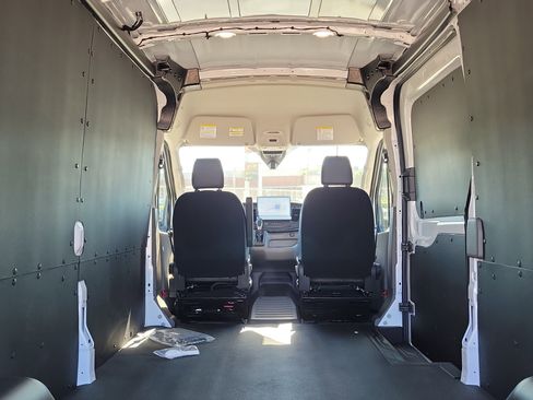 New 2026 Ford Transit 250 148 Medium Roof w/ Load Area Protection Package image 9