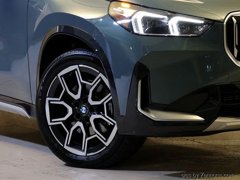 Certified 2025 BMW X1 xDrive28i AWD/4WD image 3