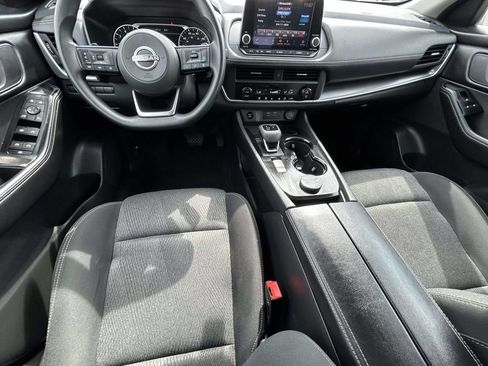 Used 2024 Nissan Rogue SV AWD/4WD image 14