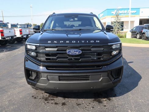 New 2025 Ford Expedition Max Active image 9