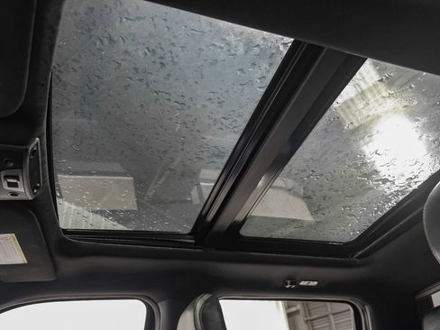 Used 2021 Ford F250 Platinum w/ FX4 Off-Road Package image 23