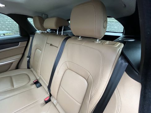 Used 2021 Jaguar F-PACE S image 29